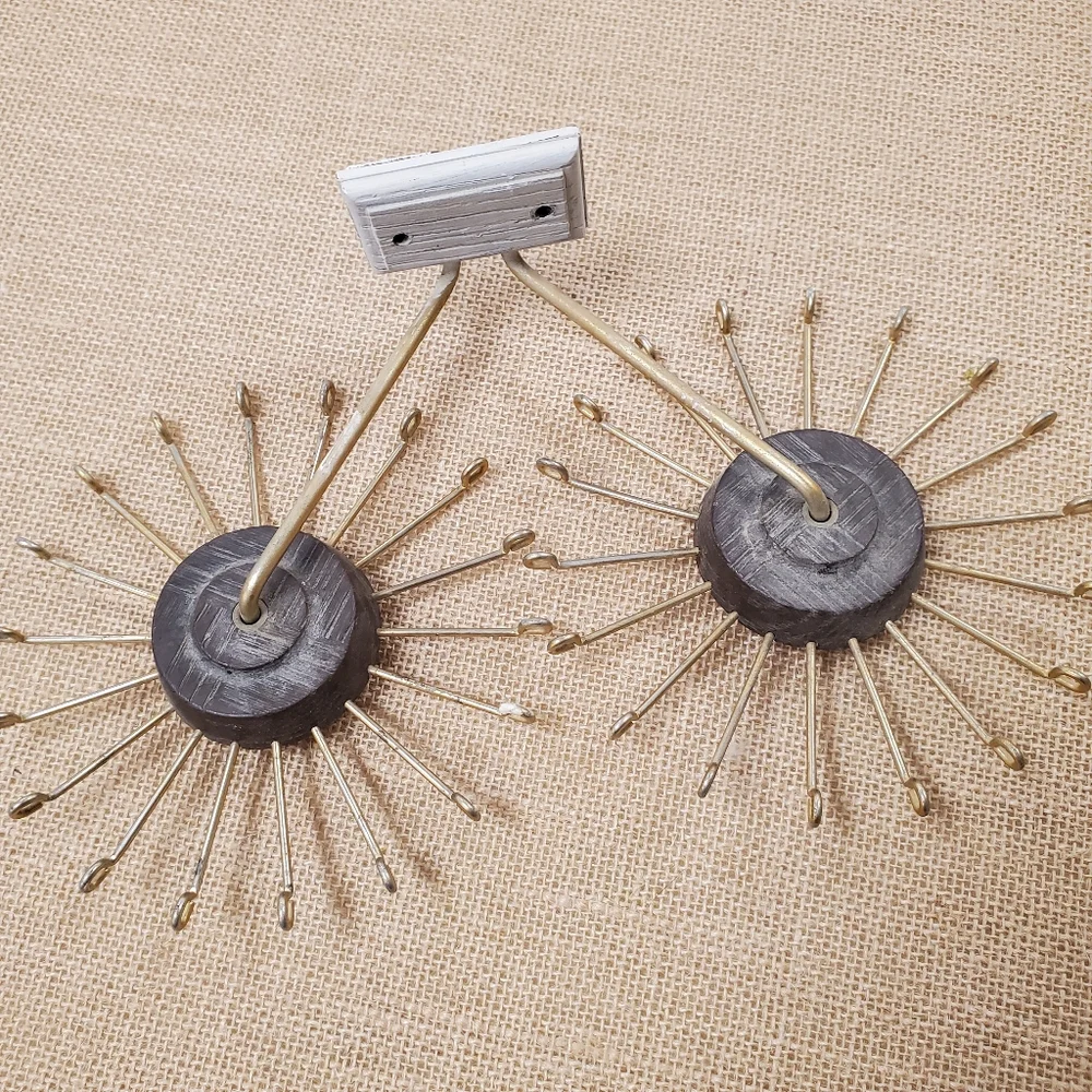 Vintage Swank Wall Mount Rotating Tie Rack Holds 36 Ties